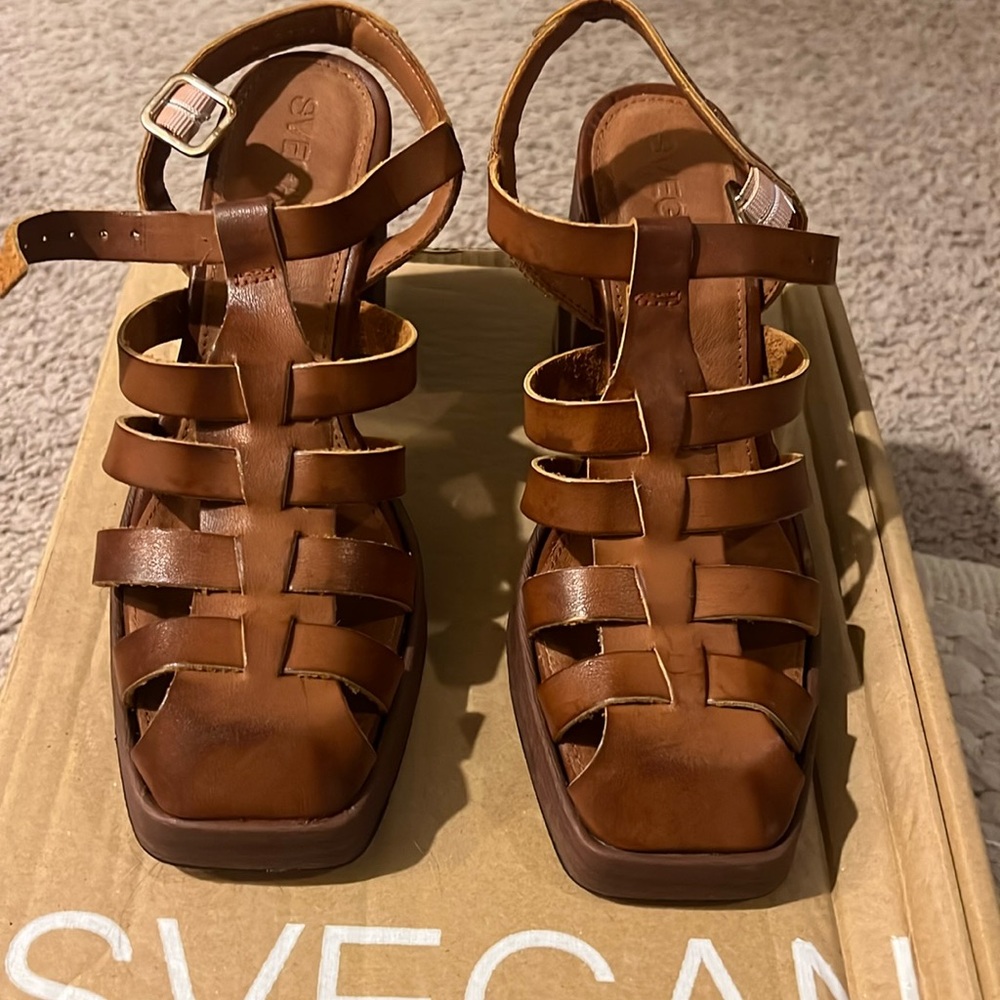 Aloha Rollers Carmel heeled sandals